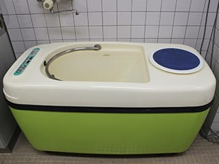渦流浴装置（足）